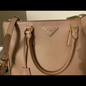 Prada Medium Galleria Tote Bag.